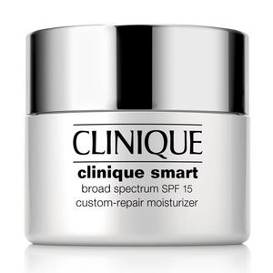 Peptide Enriched Clinique Smart™ Broad Spectrum SPF 15 Custom-Repair Moisturizer